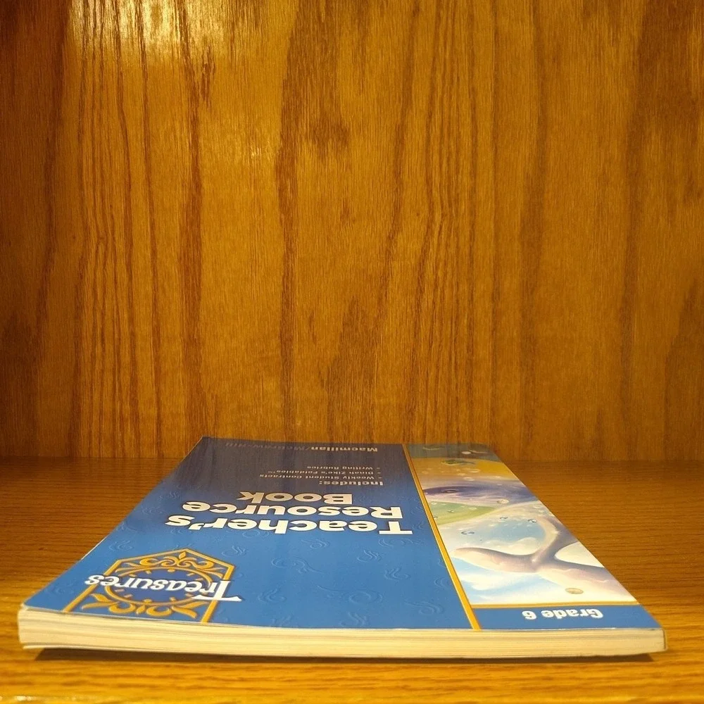 Teacher's Resource Book Grade 6 (Treasures) By Macmillan Mcgraw Hill